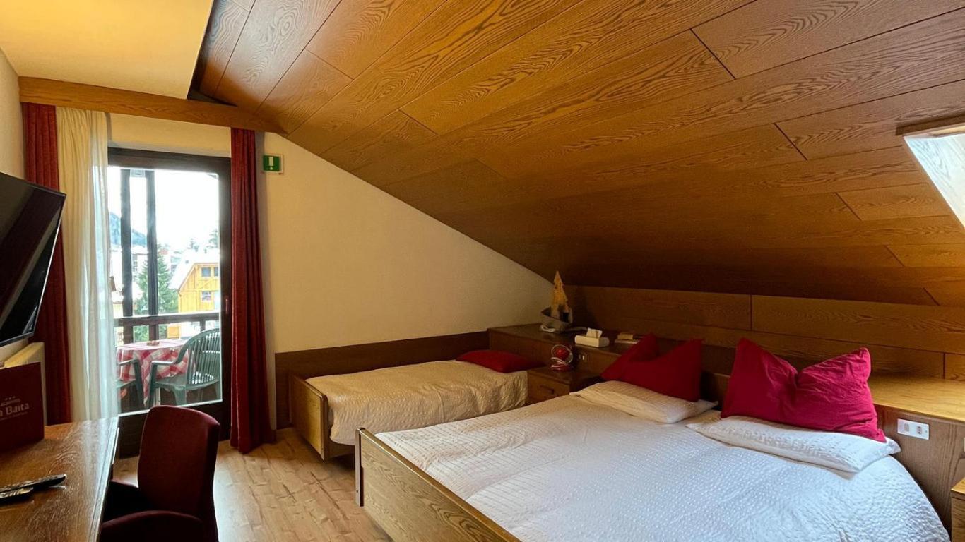 Hotel La Baita مادونا دي كامبيليو المظهر الخارجي الصورة