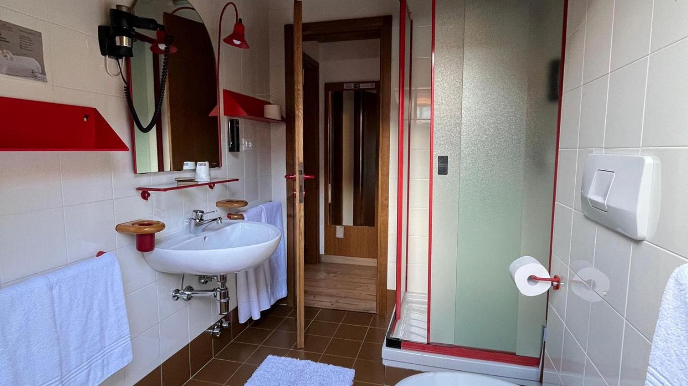 Hotel La Baita مادونا دي كامبيليو المظهر الخارجي الصورة